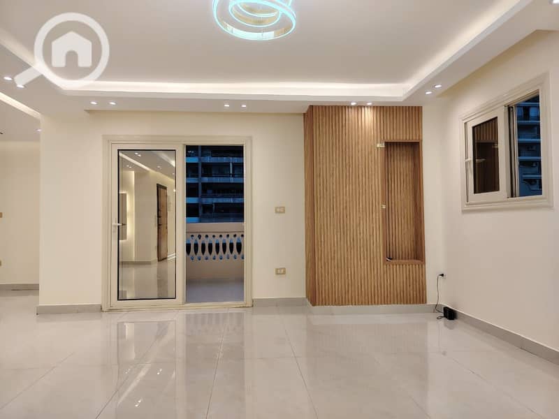 19 WhatsApp Image 2025-10-23 at 18.58. 06_78e8838c. jpg