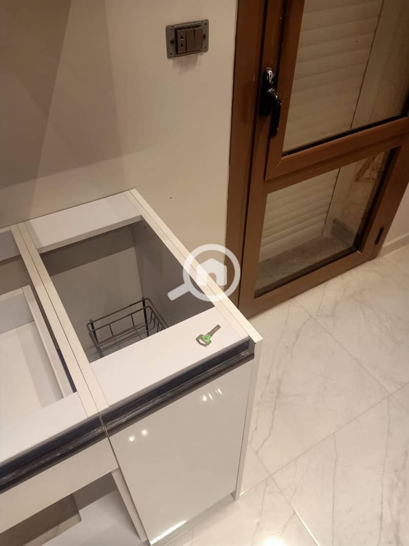 6 46ed8b26-6ad5-4eb2-8983-a2621be88009. jpeg