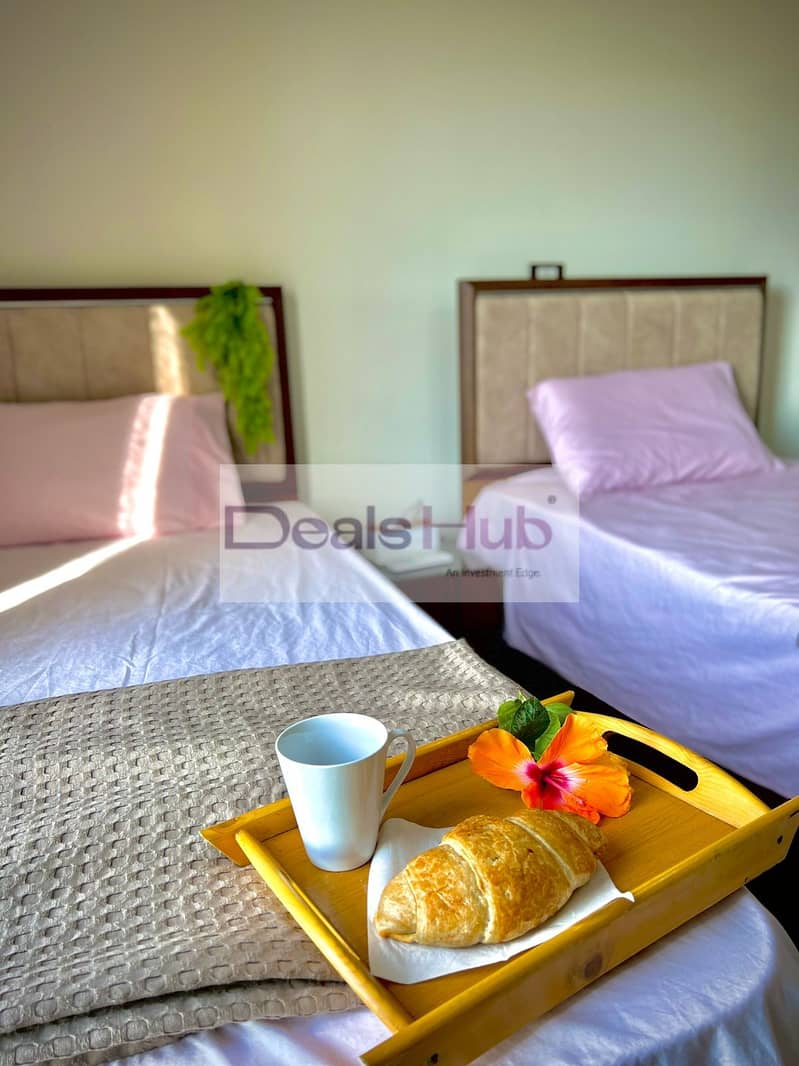 7 9ecbca2d-2a81-4609-9ec3-4f37667cb0af. jpg