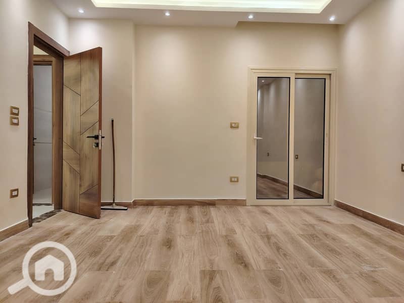 4 WhatsApp Image 2025-11-19 at 10.38. 09_8421caae. jpg