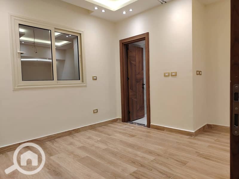 9 WhatsApp Image 2025-11-19 at 10.38. 12_0340251d. jpg