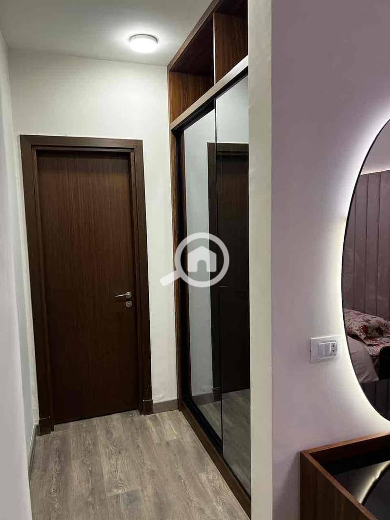 18 5ebcbc38-170f-4d97-a37b-0a5fe2f70678. jpg