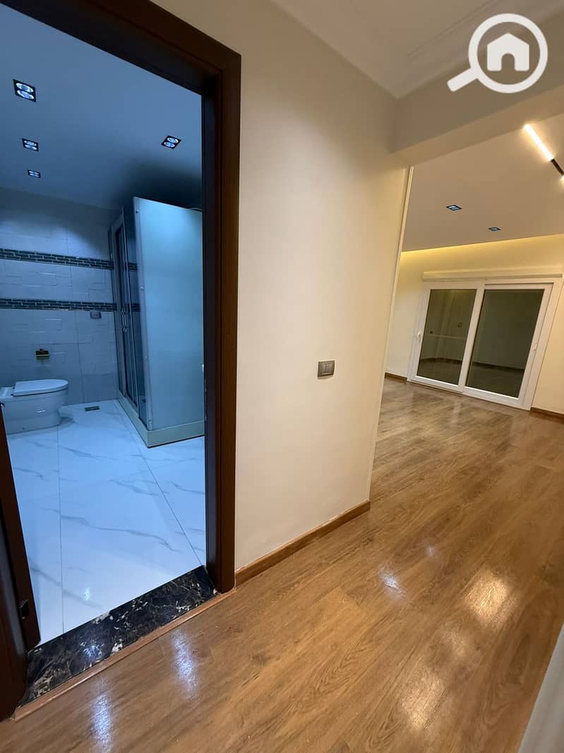 8 76f3c3f1-222c-4459-9a04-e867e912bca0. jpeg