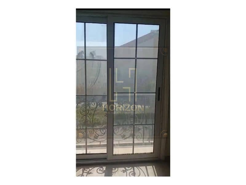 4 8171765-5314fo. jpg