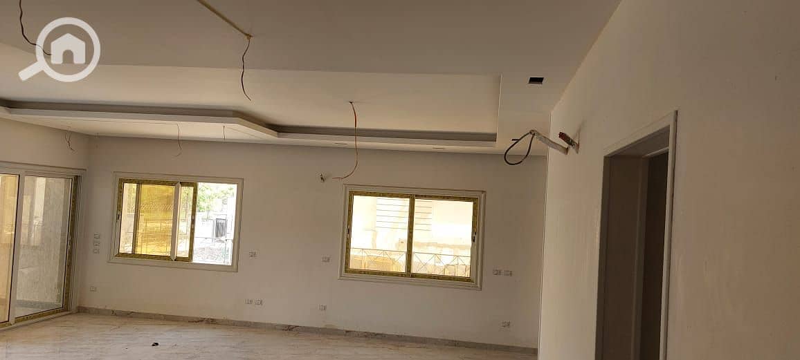 5 f63be5e4-25c6-420f-972a-795908cdba76. jpeg