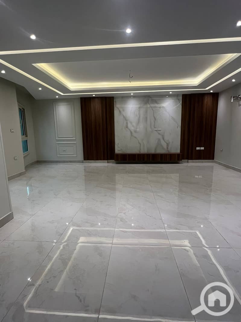 2 WhatsApp Image 2025-10-20 at 20.00. 44_9fef4288. jpg