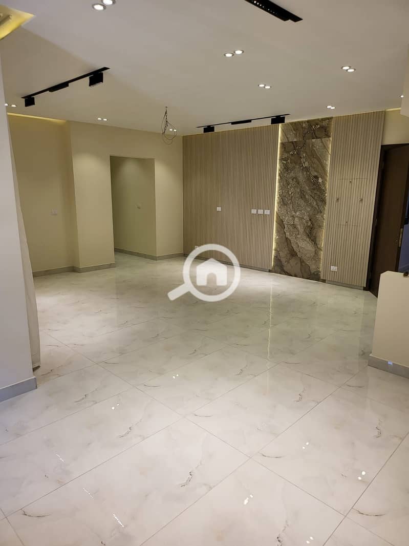 1000236782. jpg 1000236782. jpg