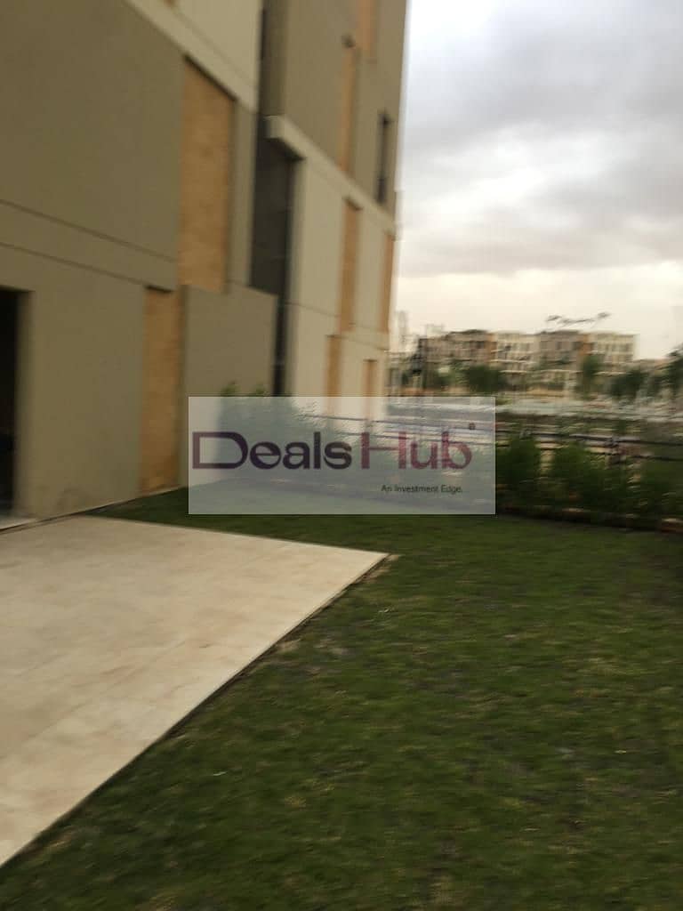 12 f543fa27-bbc7-4b89-9409-48cb37de999f. jpg