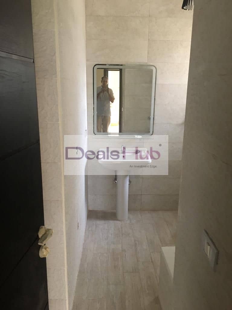 26 f95b8f94-a961-4bff-9919-960dba8a96db. jpg