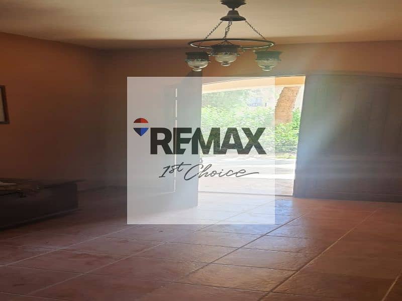 15 167fbbb8-17d2-4330-ad6f-72ea8f0f5dc8. jpg