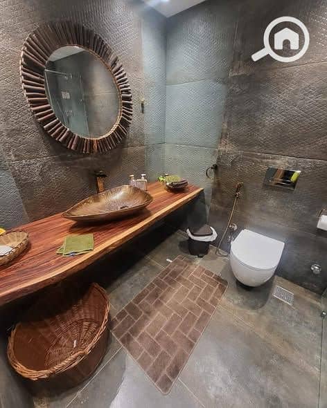 8 577321434_2611975902471970_7955763482489640483_n. jpg