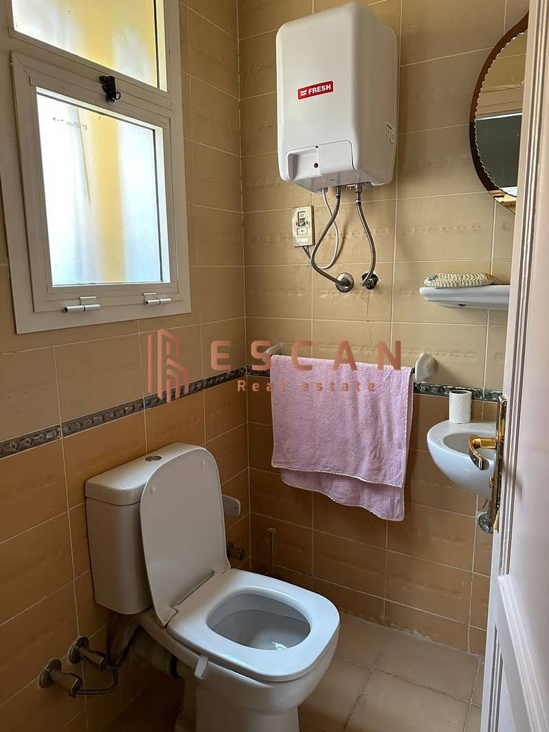 16 U544408 (35). jpg