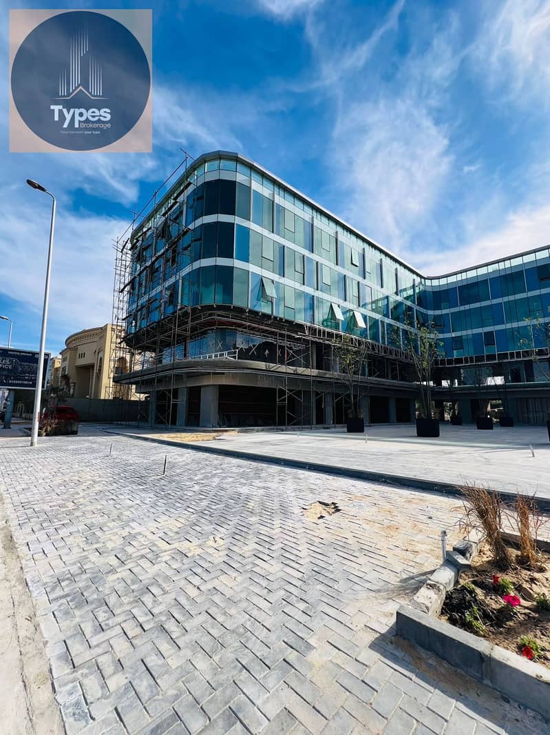 10 3fd94be9-0672-4902-84e8-993486fdfe71. jpg