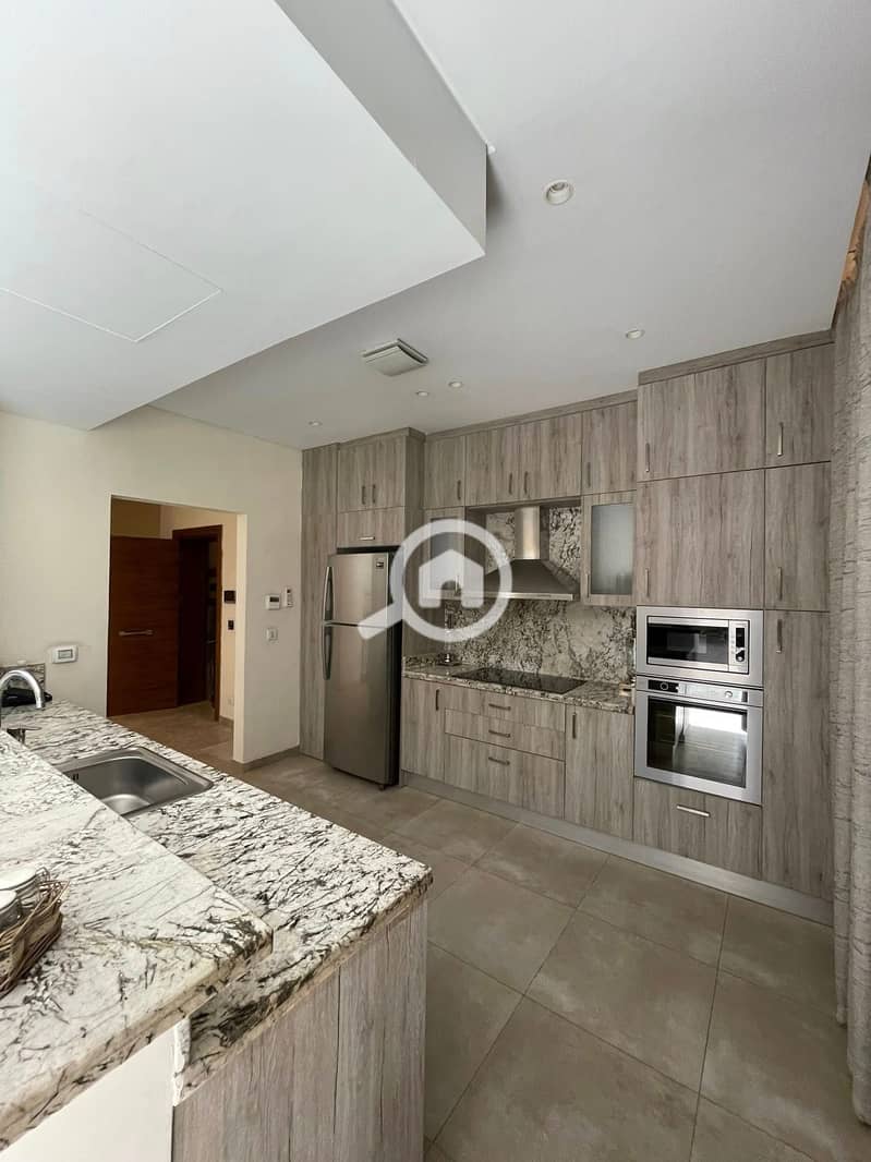 4 580140218_1932526003975895_5092702132391228475_n. jpg