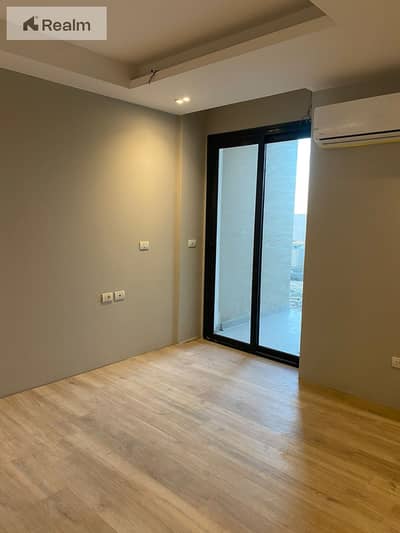 شقة 1 غرفة نوم للبيع في الشيخ زايد، الجيزة - IMG-20240916-WA0101. jpg