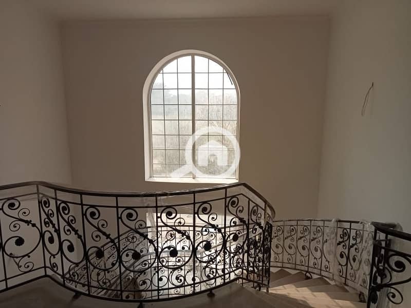 3 ad3457b3-4885-47ef-9215-6e19f86a4420. jpeg