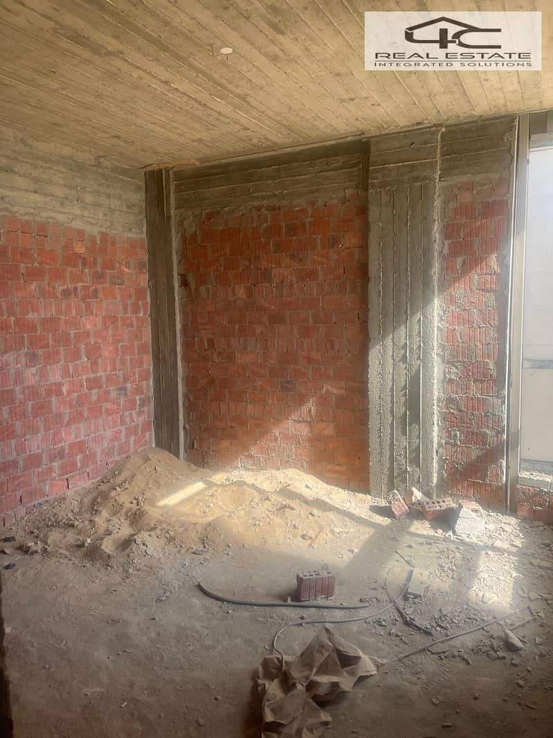 12 WhatsApp Image 2025-11-18 at 3.58. 44 PM. jpeg