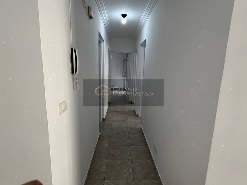 6 e06dee6e-ed6e-435c-9421-5b85a4af229f. jpg