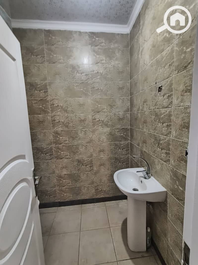 6 WhatsApp Image 2025-11-18 at 2.23. 42 PM (2). jpeg