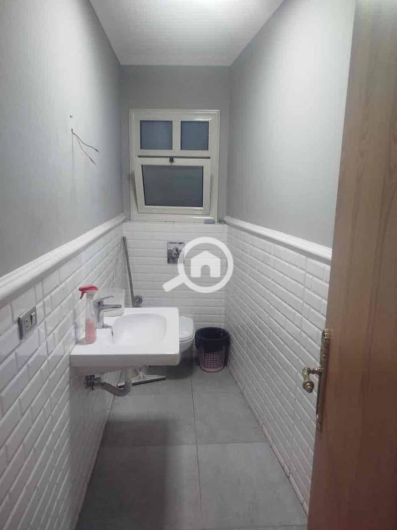 2 06168827-3831-4251-9c92-5dc4353b013d. jpg