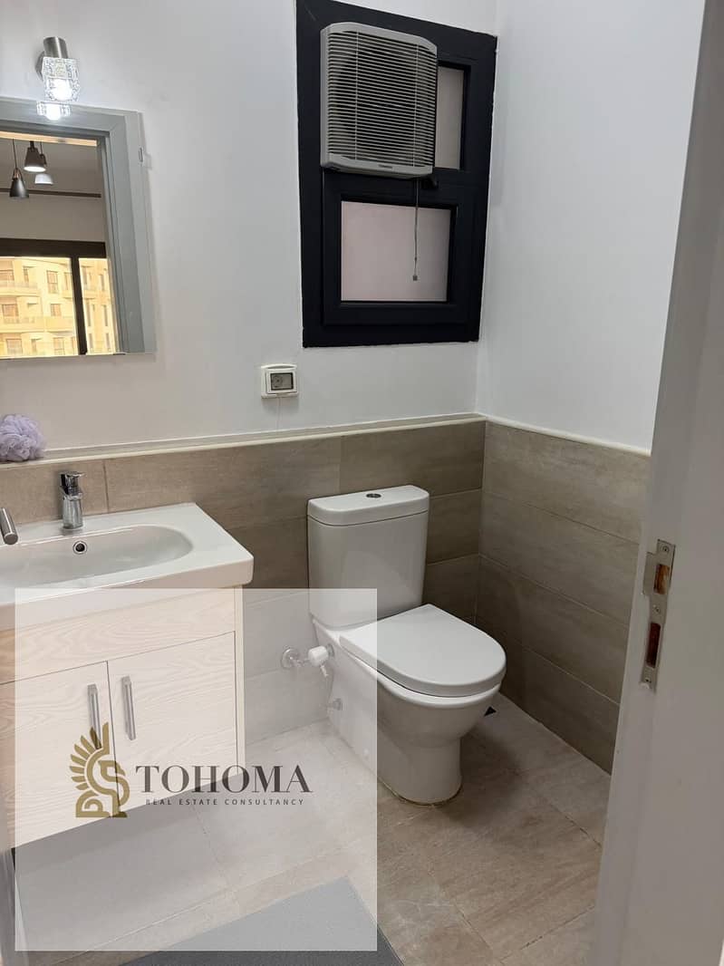 4 84f0eaf5-a630-4f55-aca2-fa80eaa3372f. jpg