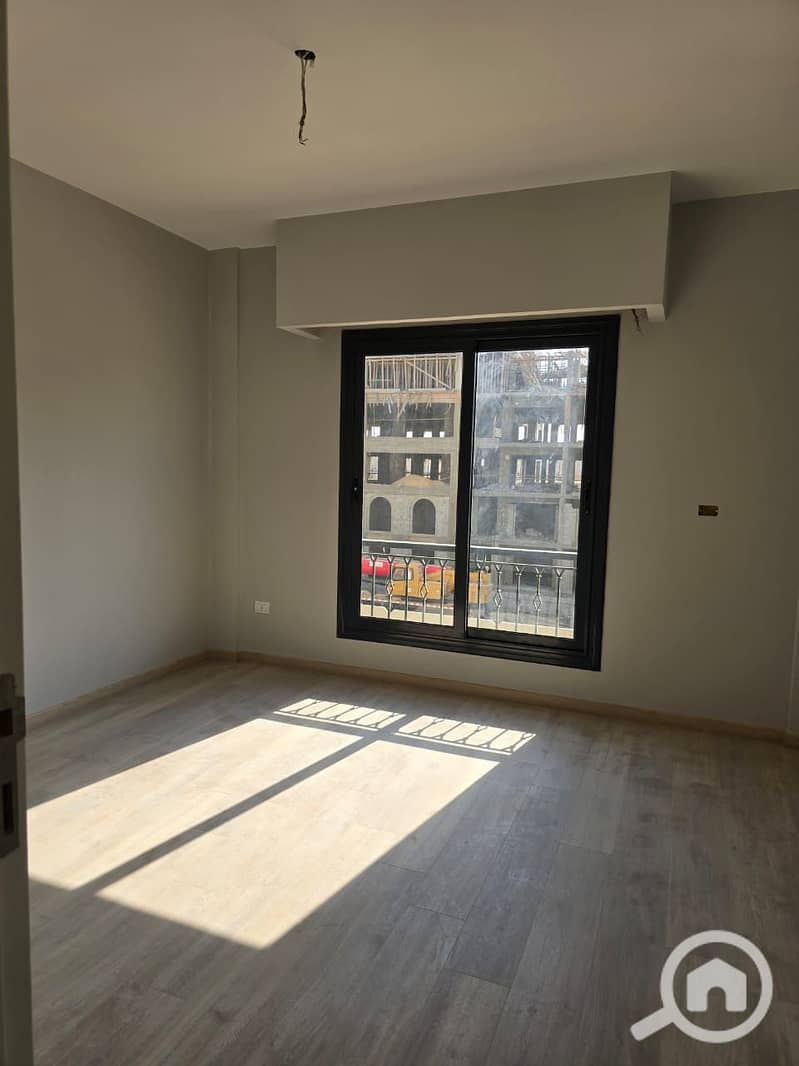 5 WhatsApp Image 2025-11-18 at 5.39. 11 PM. jpeg