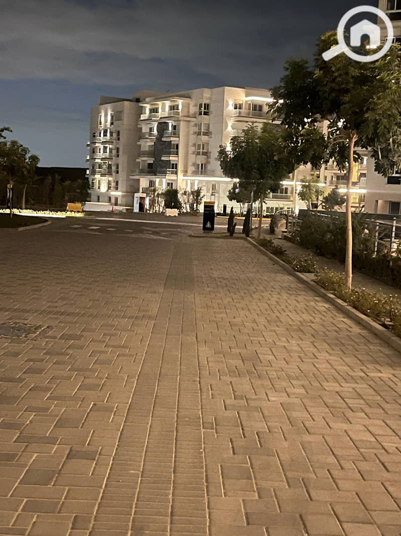 13 c821ad16-cfd3-4de4-8774-2086e41e3ae5. jpg