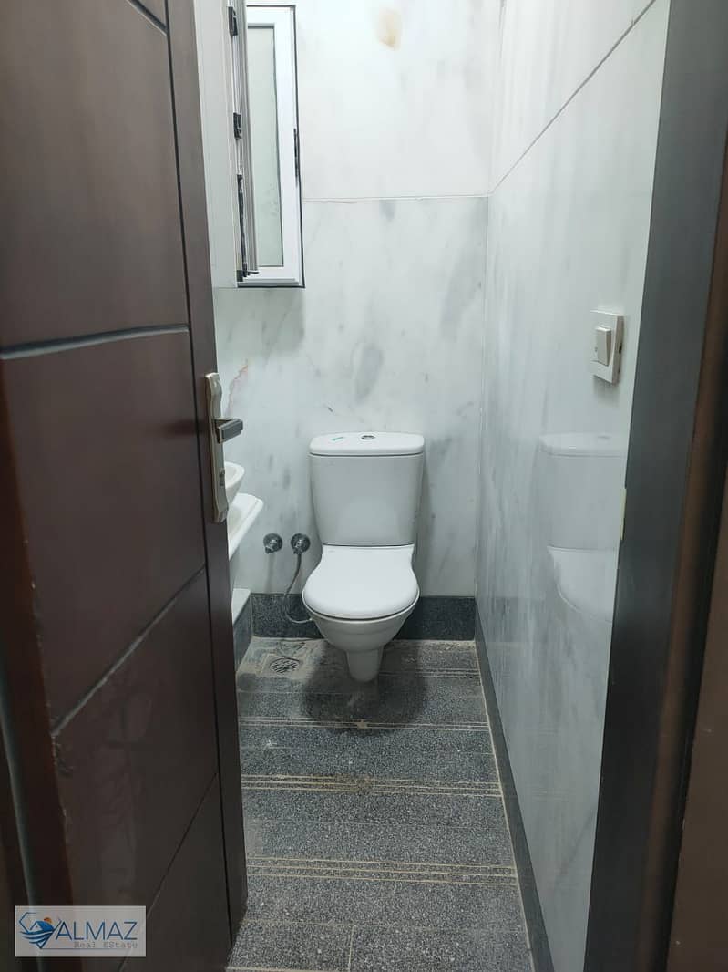 5 WhatsApp Image 2025-11-19 at 11.55. 20 AM. jpeg