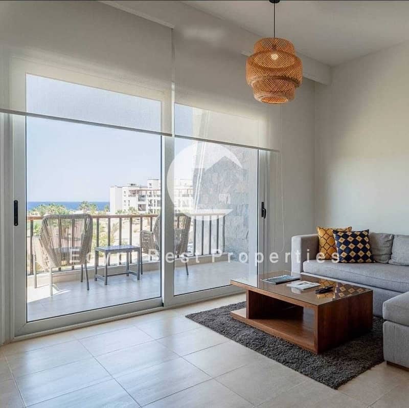 4 7IwVsr1UDkQFjnwwVpNcmBWrRZ2ZgJH2z8oUDeQT. jpg