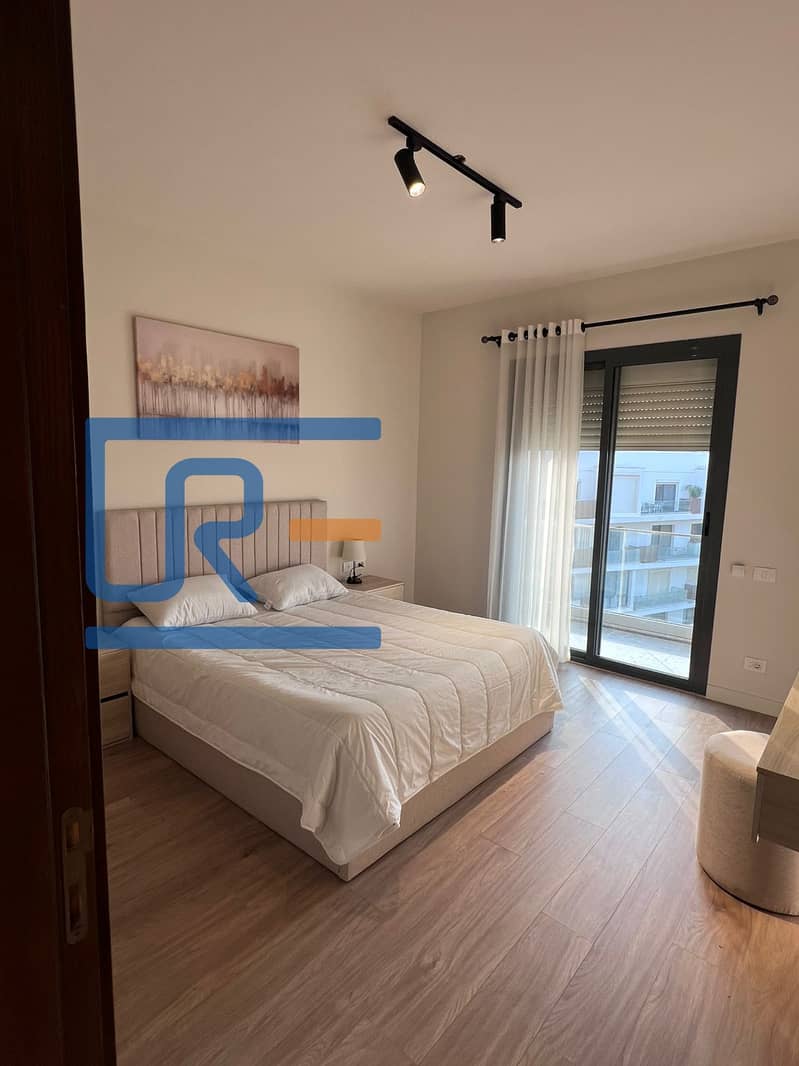 7 d2a9d854-6f9e-4ef0-a310-8a13c4b2ac7b. jpg