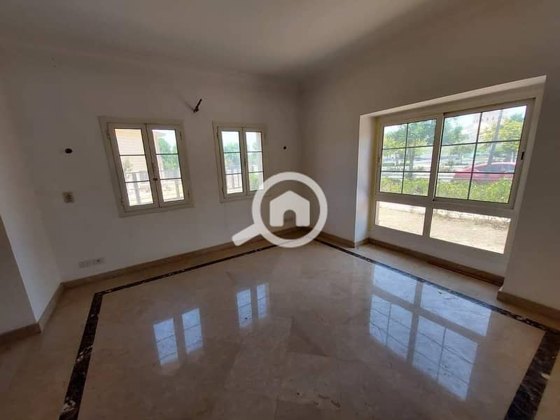 2 18b1a0f1-884c-4b6c-82d3-de6a9cad8d39. jpg