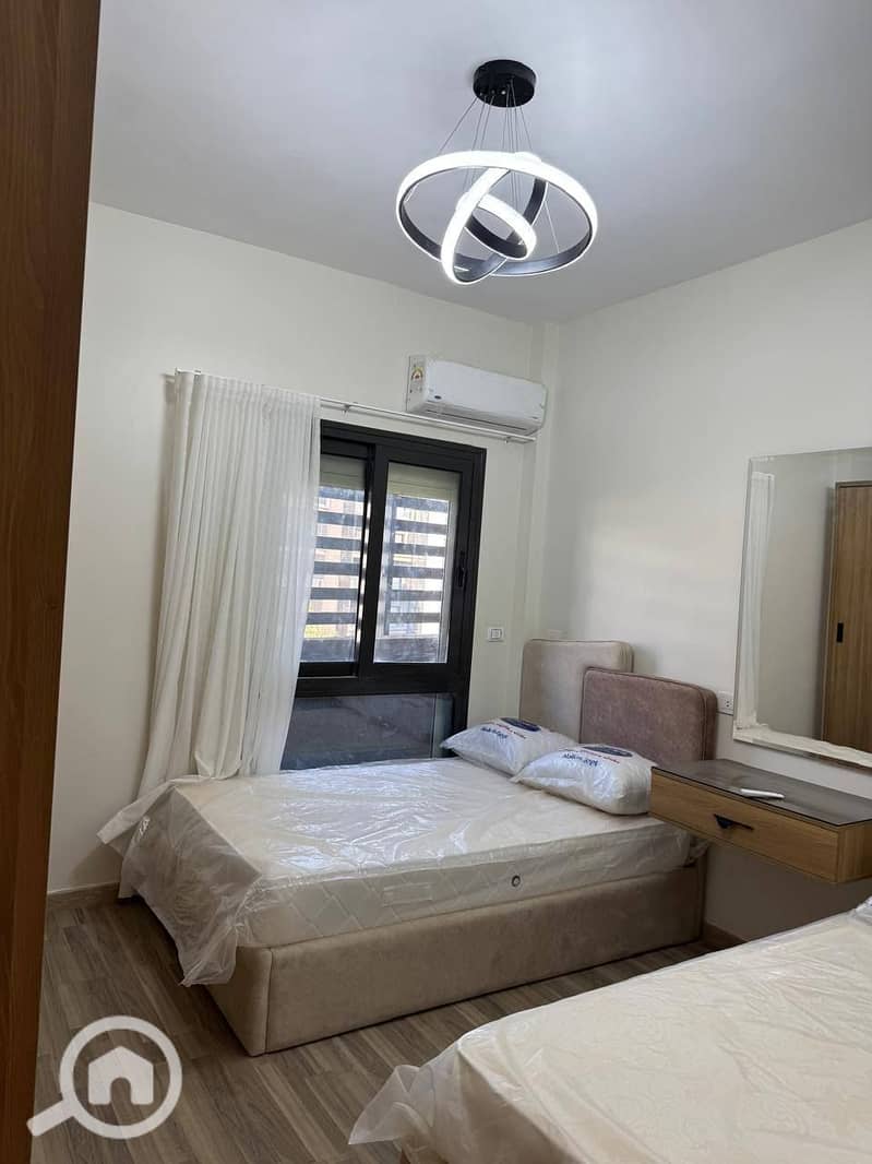 5 560564386_1529891248088185_5782603350832448958_n. jpg