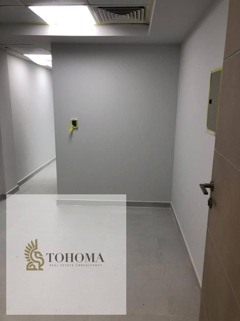 4 ca3c141f-8dac-4777-be39-b16f21cbafe9. jpg