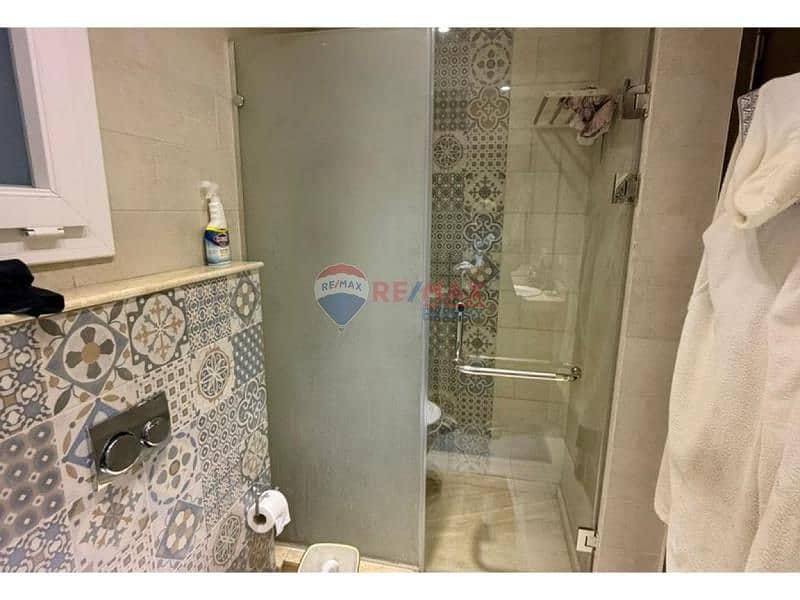 9 3b8cd4c6-862a-402a-8e21-4035e4378486. jpg