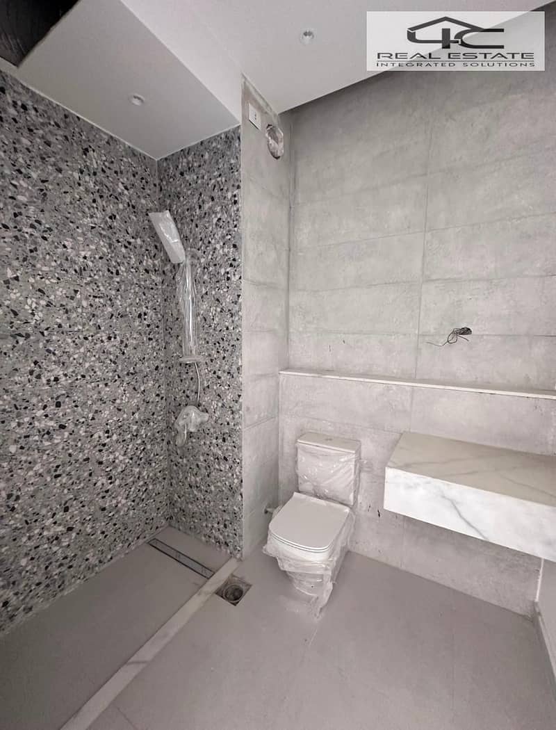 7 WhatsApp Image 2025-11-18 at 10.39. 22 PM (1). jpeg