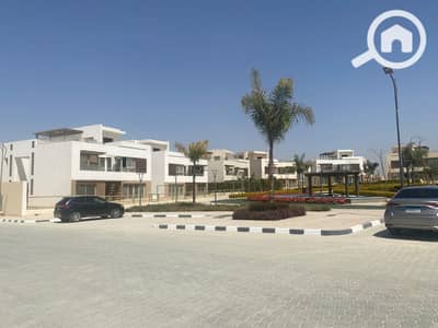 5 Bedroom Twin House for Sale in 6th of October, Giza - WhatsApp Image 2025-04-07 at 8.05. 53 PM. jpeg