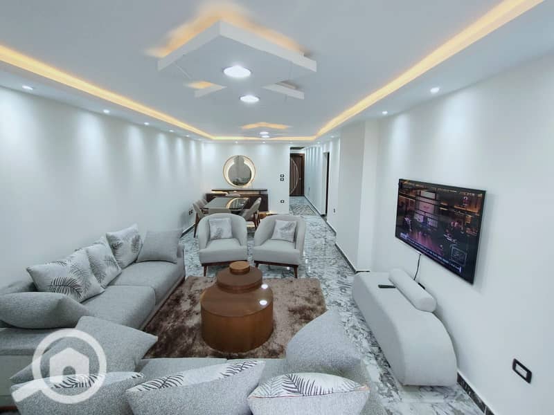 28 IMG-20251118-WA0246. jpg