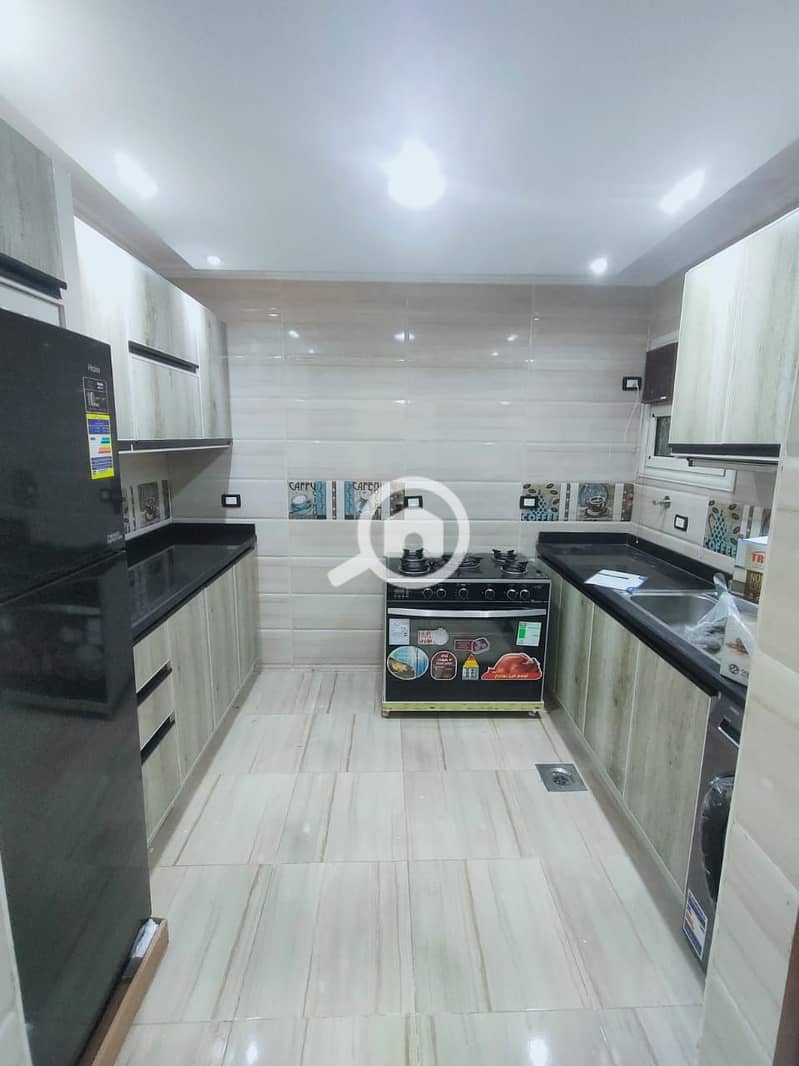 40 f45fbc8542314490bf77b3be2ec6d964. jpg