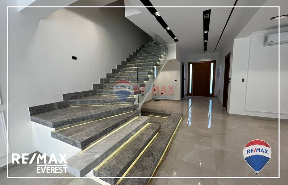 6 WhatsApp Image 2025-09-17 at 1.59. 59 PM (1). jpeg