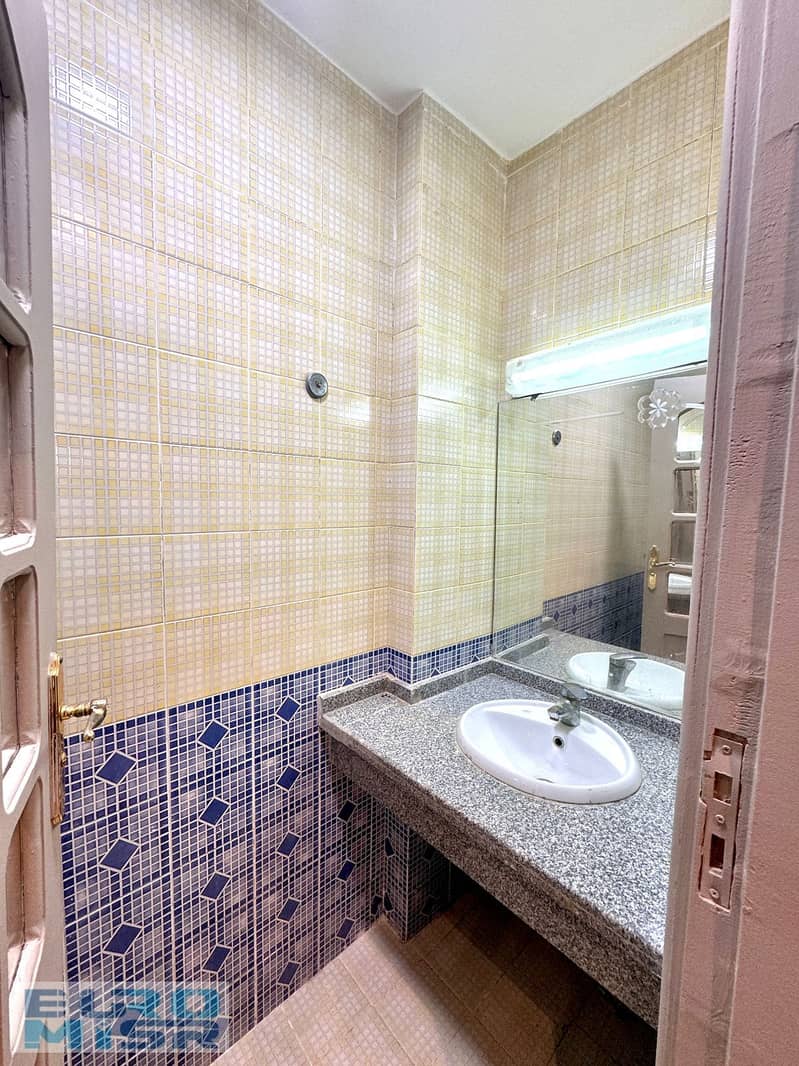 16 IMG-20251118-WA0138. jpg