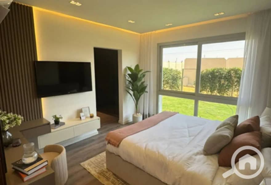 2 8112317-ce10bo. jpg