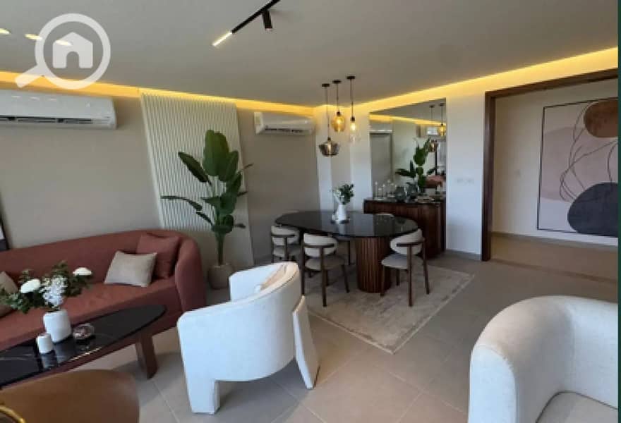 5 8112317-0dc4fo. jpg