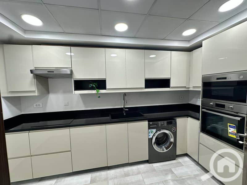 6 d2c5f841-db5b-4c2a-b1ee-5d7df95f7068. jpg