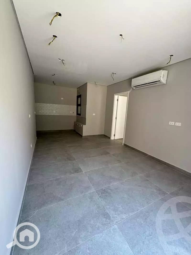 5 0b03fee6-c5e7-4df1-ba12-9227e10447f8. jpg