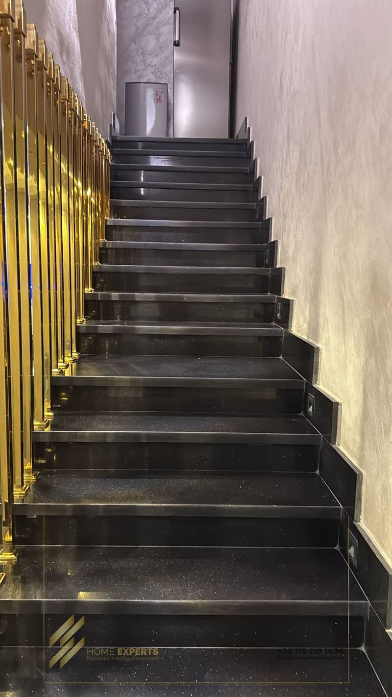 14 e19db07b-9c32-4eaf-8a28-b0a9204f699f. jpg