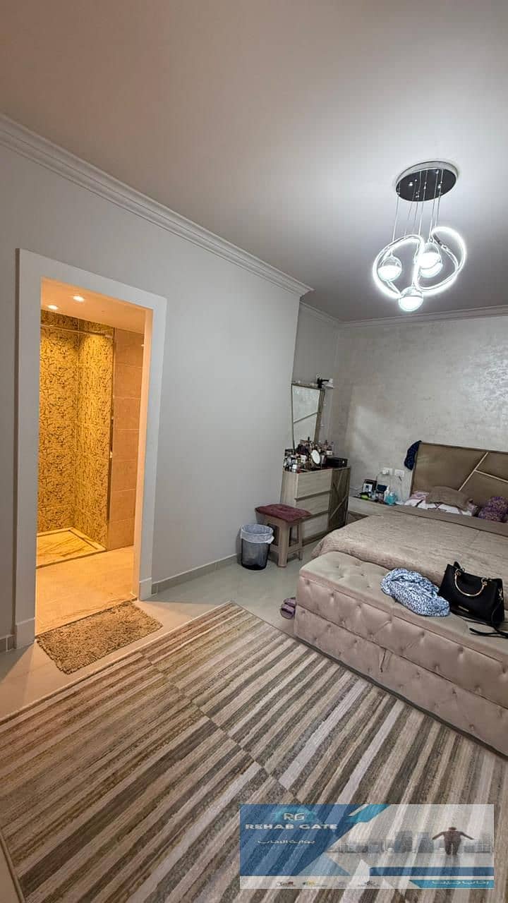 13 9f10f2d1-3108-4371-a7bf-59694df94305. jpg