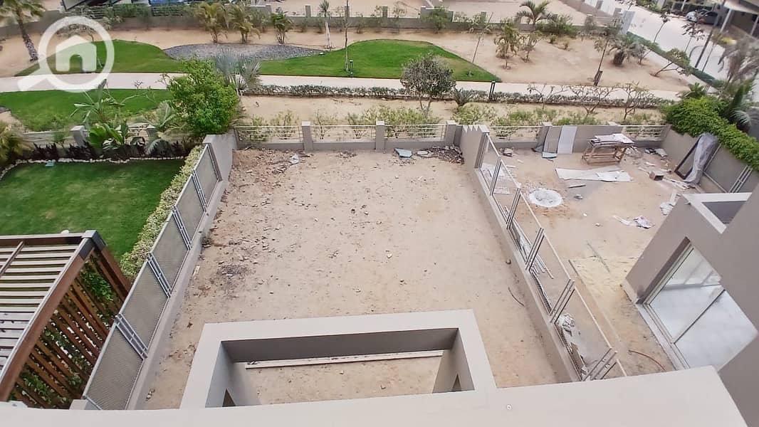 9 ff9c784e-4d10-4372-9740-0ea548ac850f. jpg