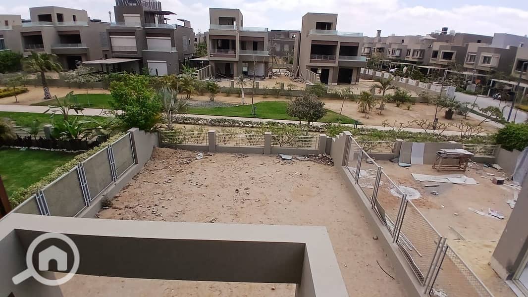 15 704f9352-481c-4876-93ae-5d6e28e60fe8. jpg