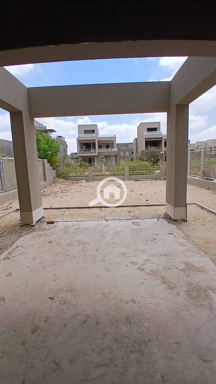 17 b8d61a08-7b18-4c28-be6d-2747139a2e2d. jpg