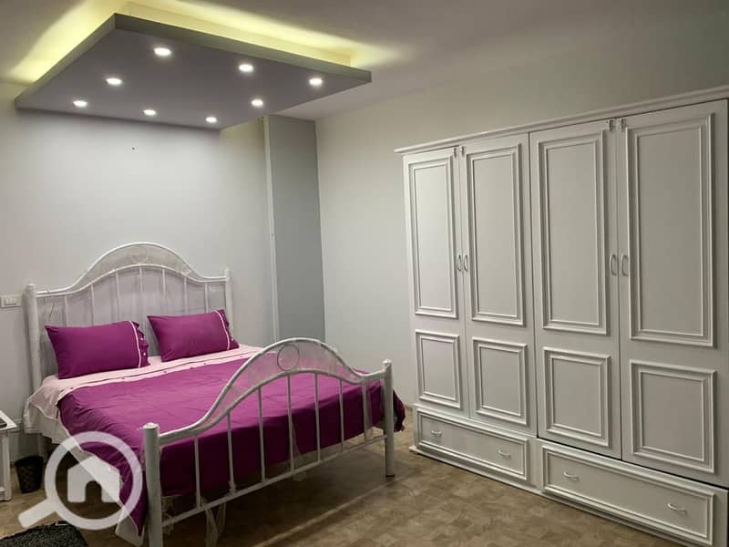 4 8e3ec20d-2649-47a2-8aae-9d6ac91f3ac2. jpeg